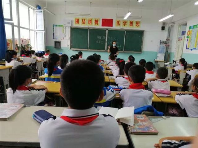 �½����ͣ���С�ν��������ӽ����ɳ�